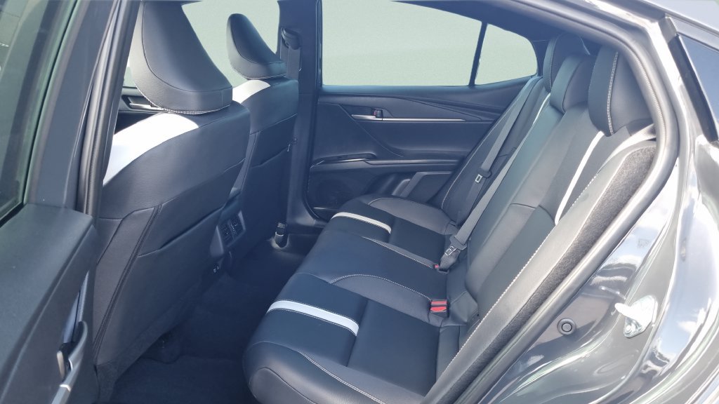 Used 2025 Toyota Camry LE FWD image 13