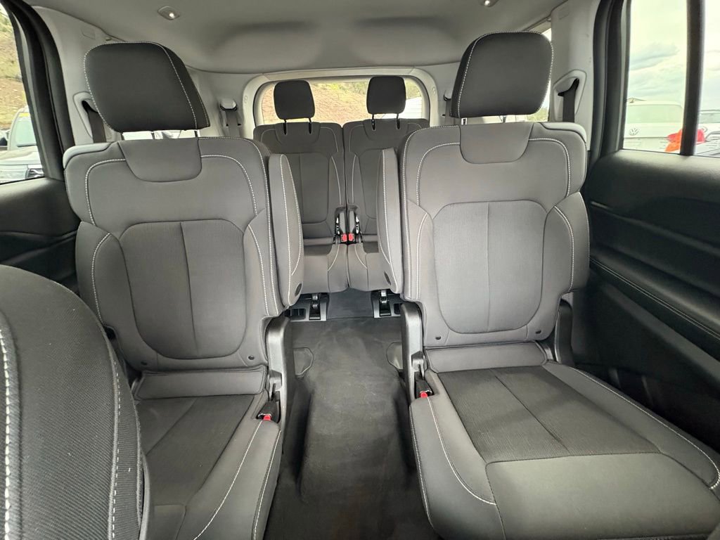 Used 2023 Jeep Grand Cherokee L Laredo w/ Luxury Tech Group I image 6