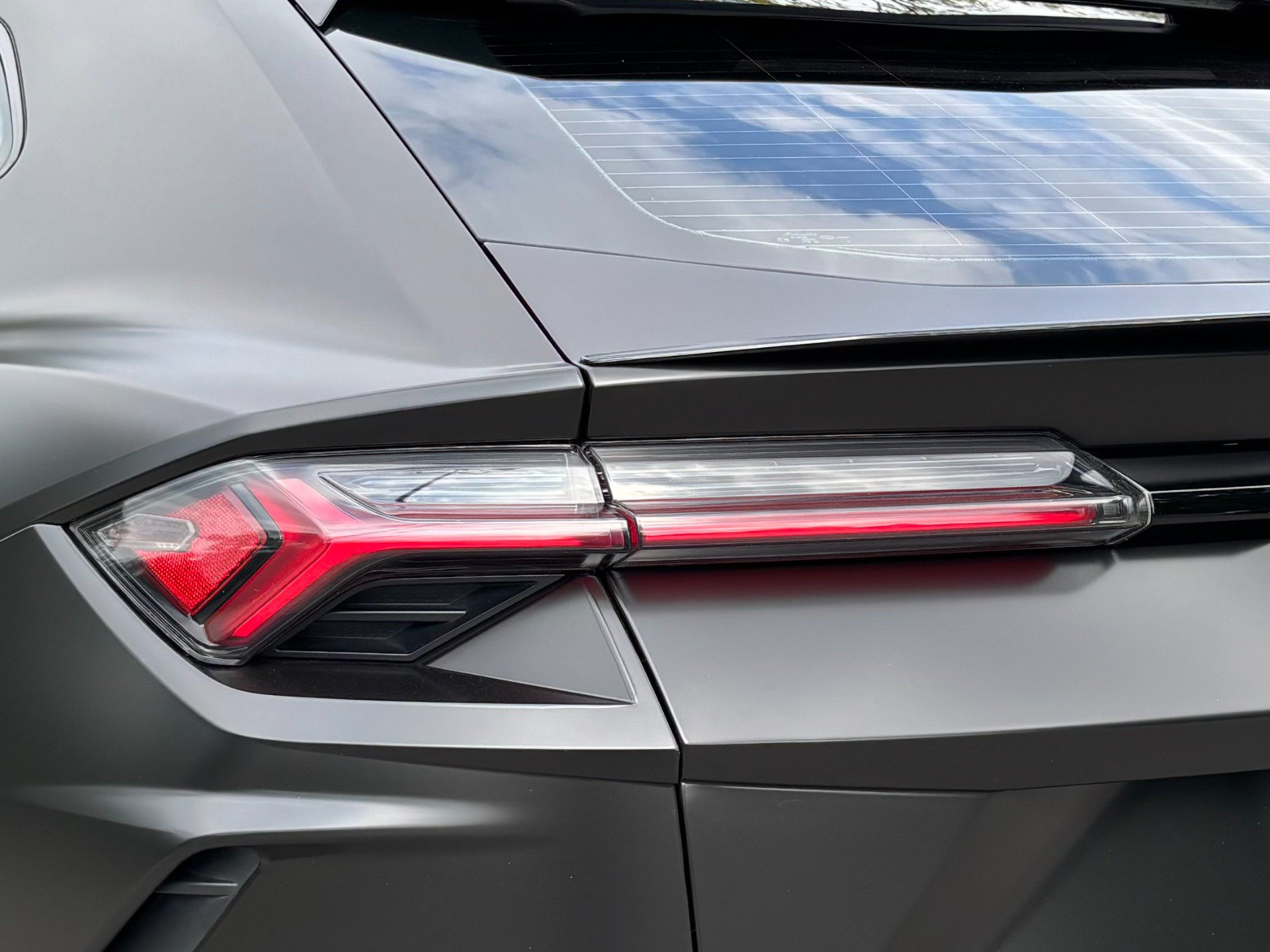Used 2020 Lamborghini Urus AWD/4WD image 53