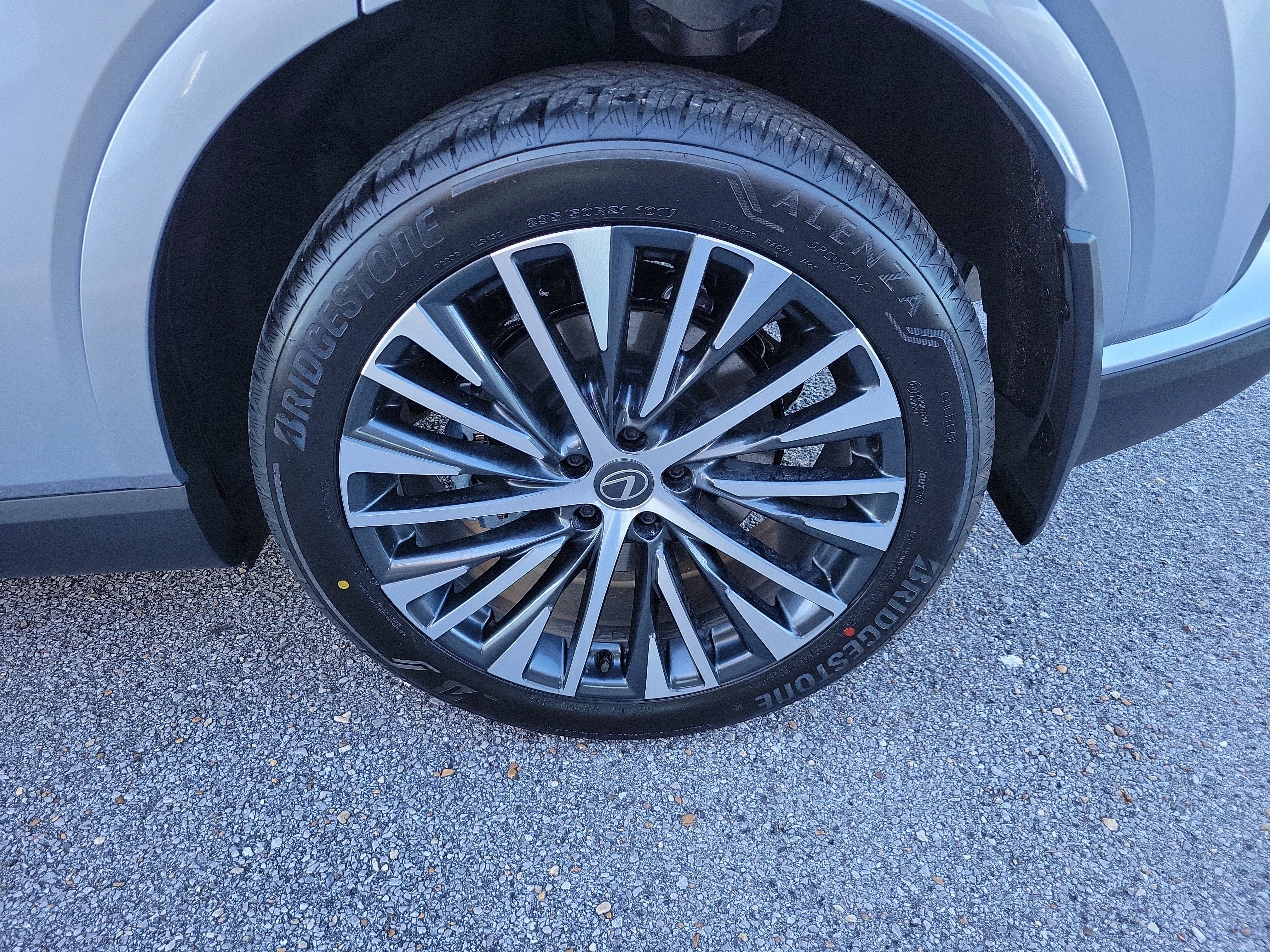 Used 2026 Lexus RX 350 Premium Plus w/ Accessory Package (K3) image 27