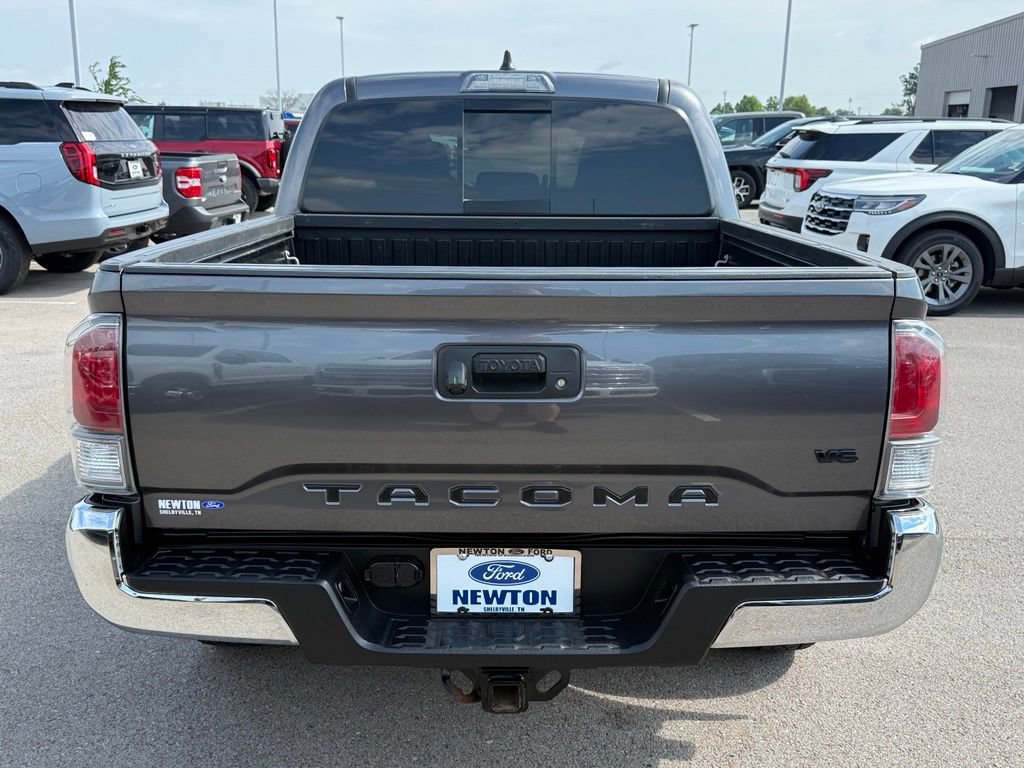 Used 2021 Toyota Tacoma TRD Off-Road AWD/4WD image 32