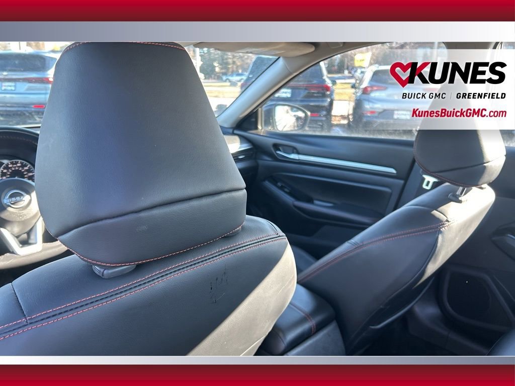 Used 2024 Nissan Altima 2.5 SR AWD/4WD image 32