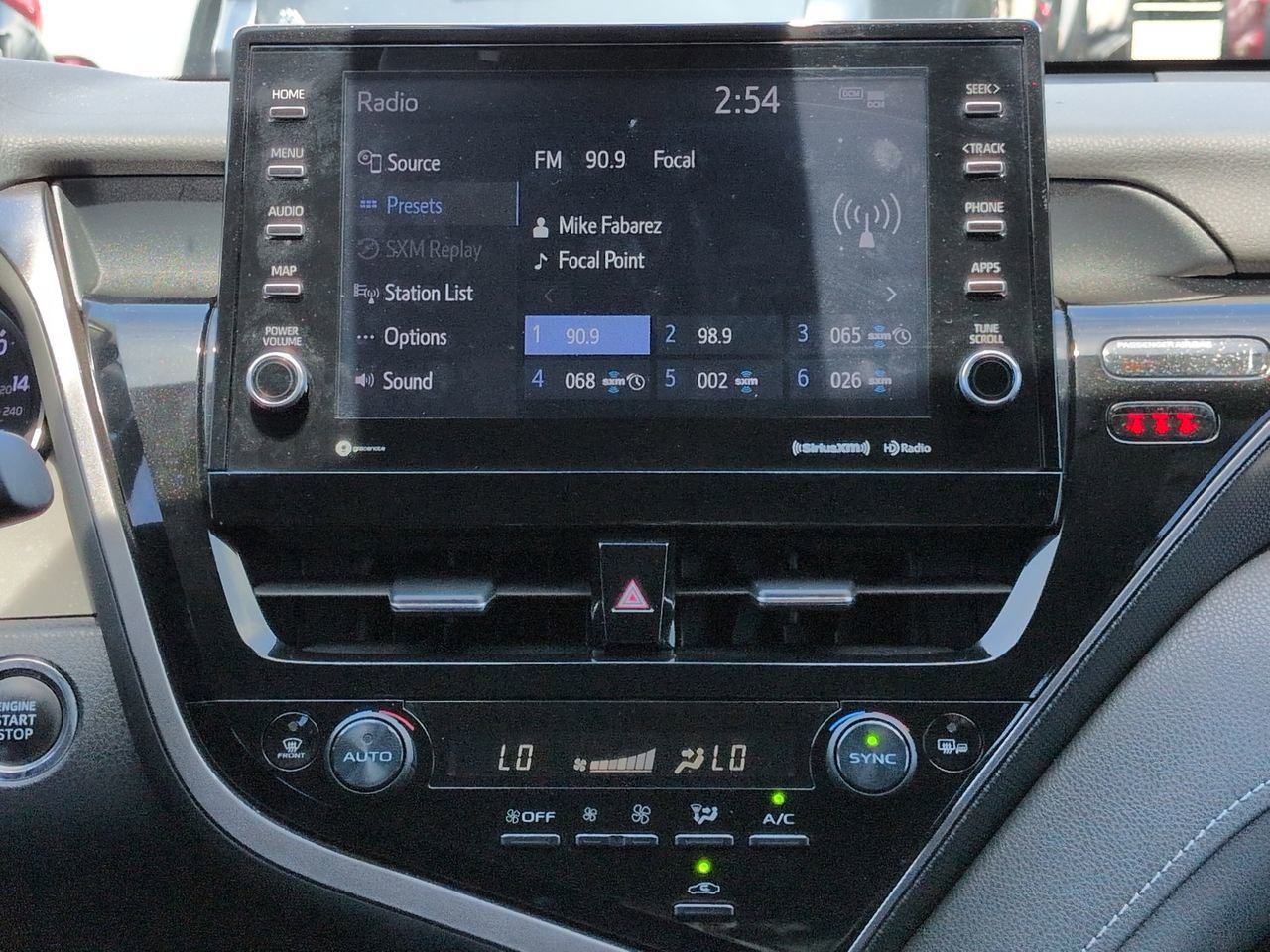 Used 2022 Toyota Camry XSE FWD image 18