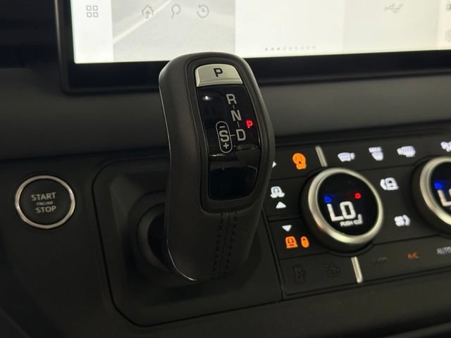 Used 2025 Land Rover Defender 110 S AWD/4WD image 36