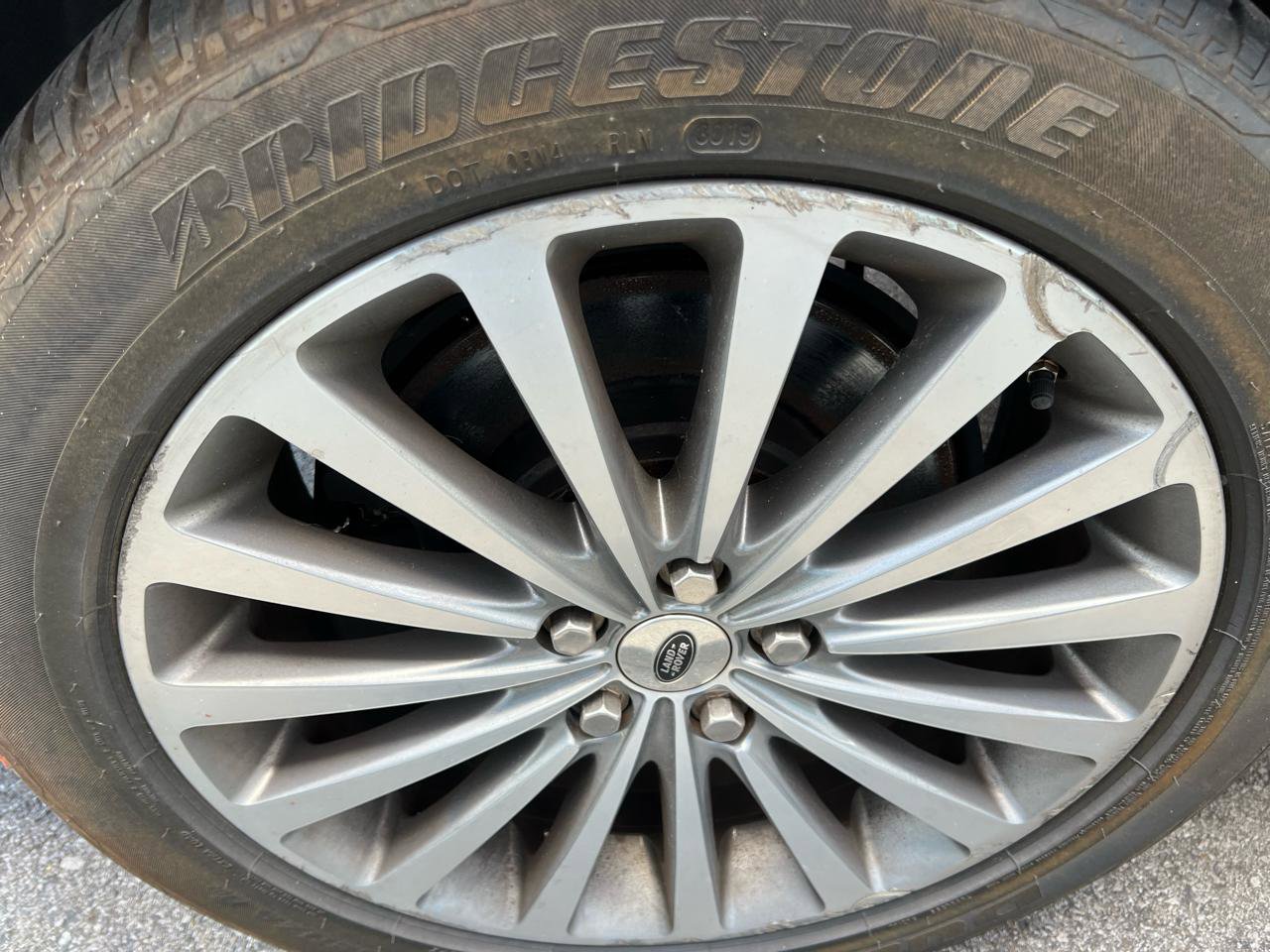 Used 2011 Land Rover Range Rover Supercharged AWD/4WD image 8