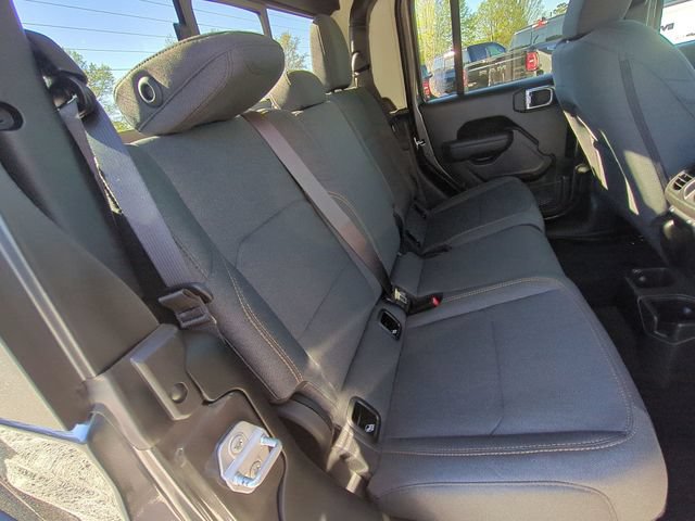 New 2026 Jeep Gladiator Sport AWD/4WD image 32