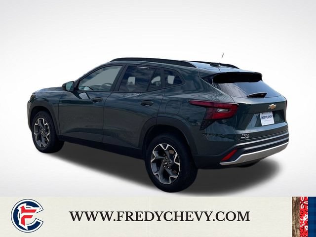 Used 2025 Chevrolet Trax LT FWD image 4