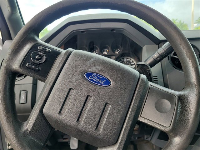 Used 2015 Ford F550 2WD Regular Cab Super Duty image 16