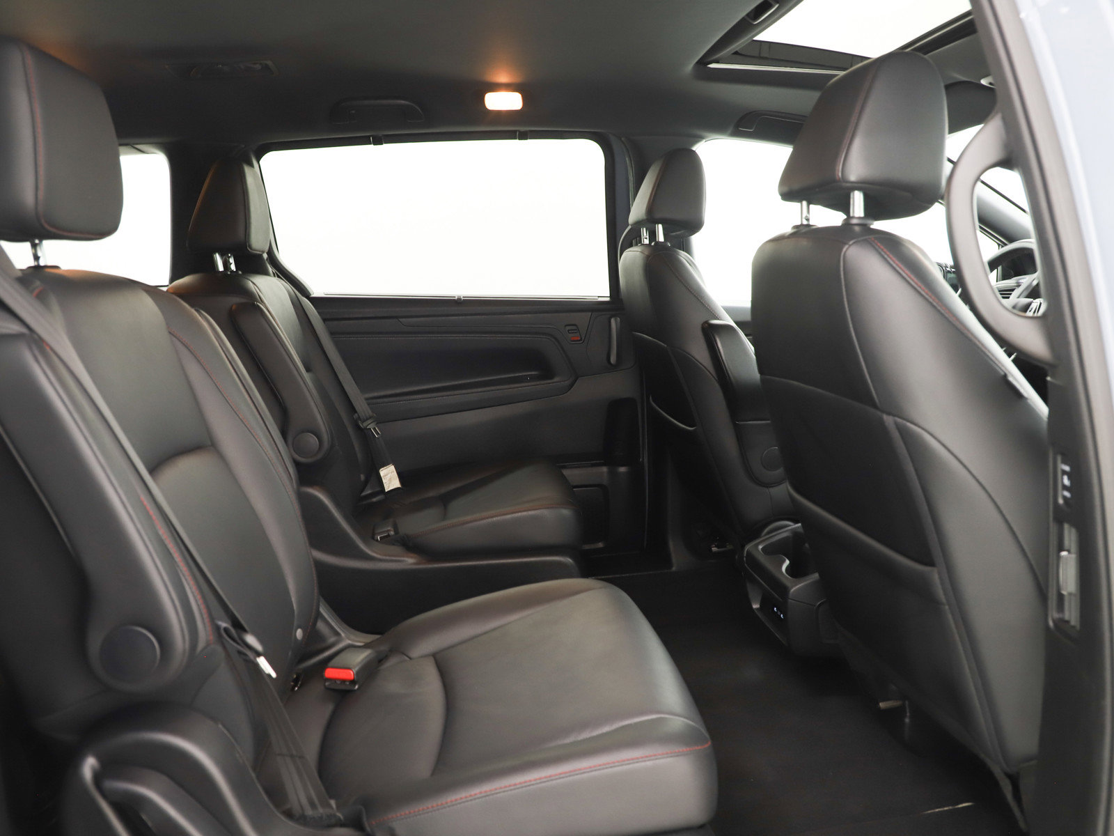 Used 2025 Honda Odyssey Sport-L image 12