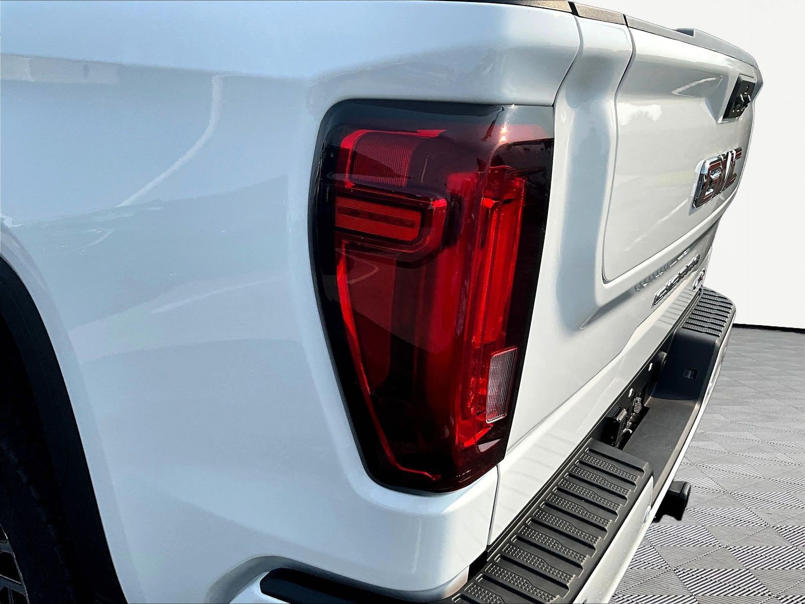 New 2026 GMC Sierra 1500 AT4 w/ AT4 Premium Package AWD/4WD image 14
