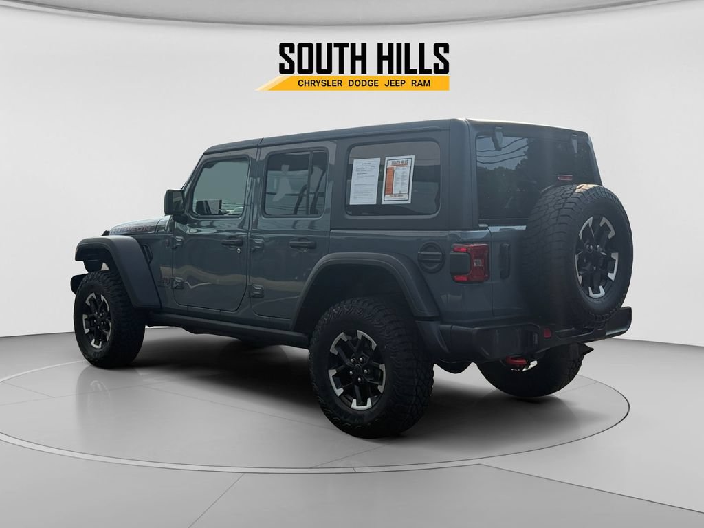 Used 2025 Jeep Wrangler Unlimited Rubicon AWD/4WD image 3