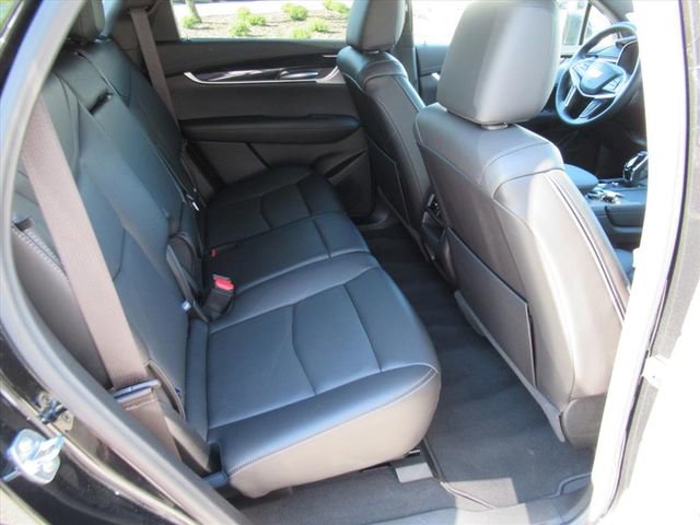 Certified 2025 Cadillac XT5 Premium Luxury image 32