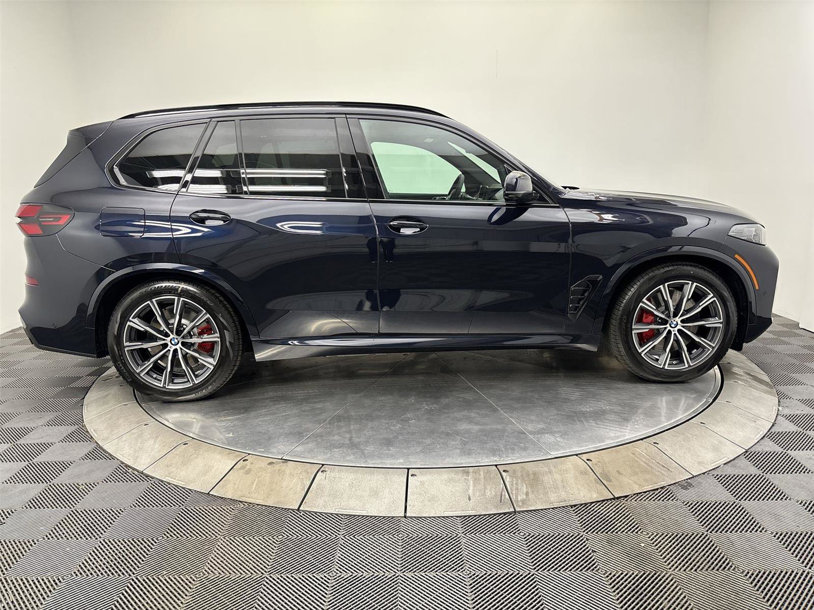 New 2026 BMW X5 xDrive50e AWD/4WD image 17