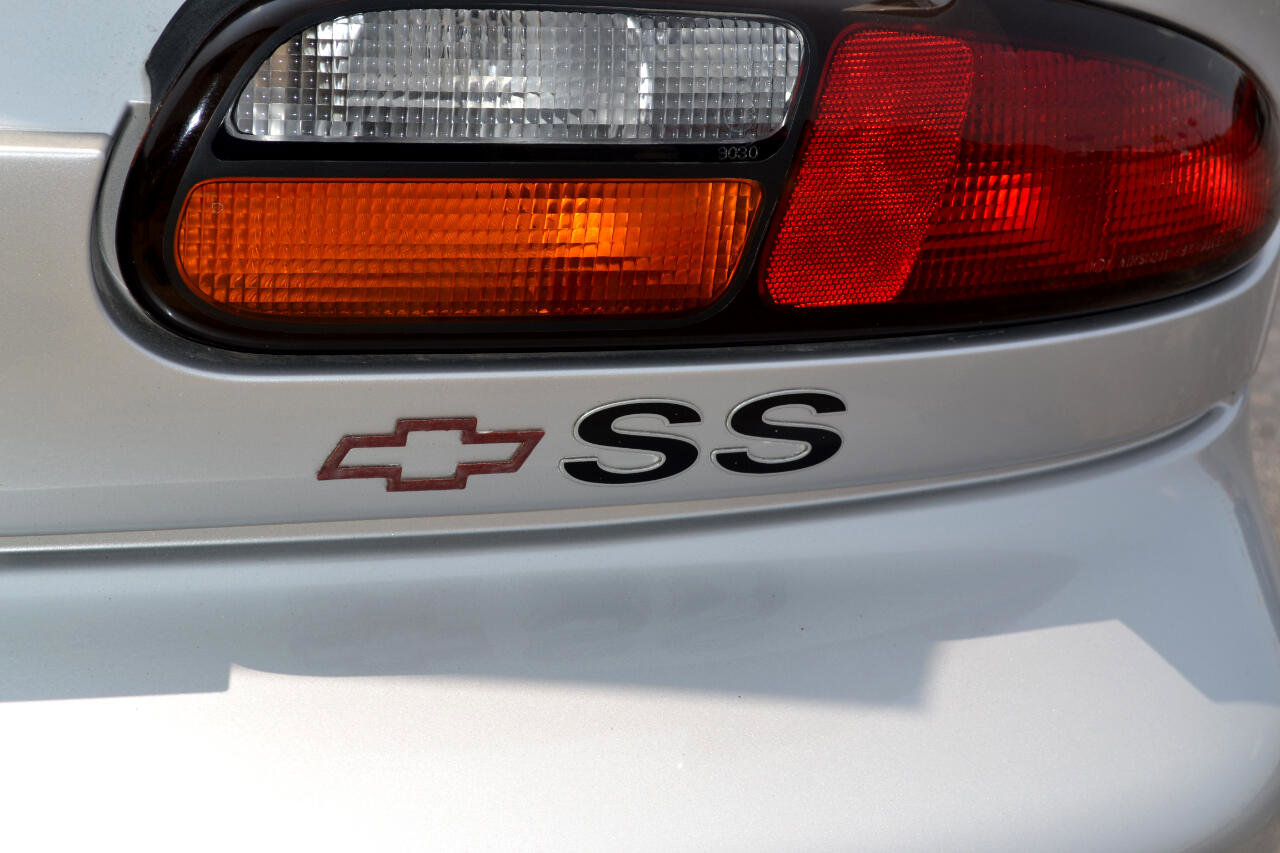 Used 2002 Chevrolet Camaro Z28 w/ SS Performance/Appearance Pkg image 37