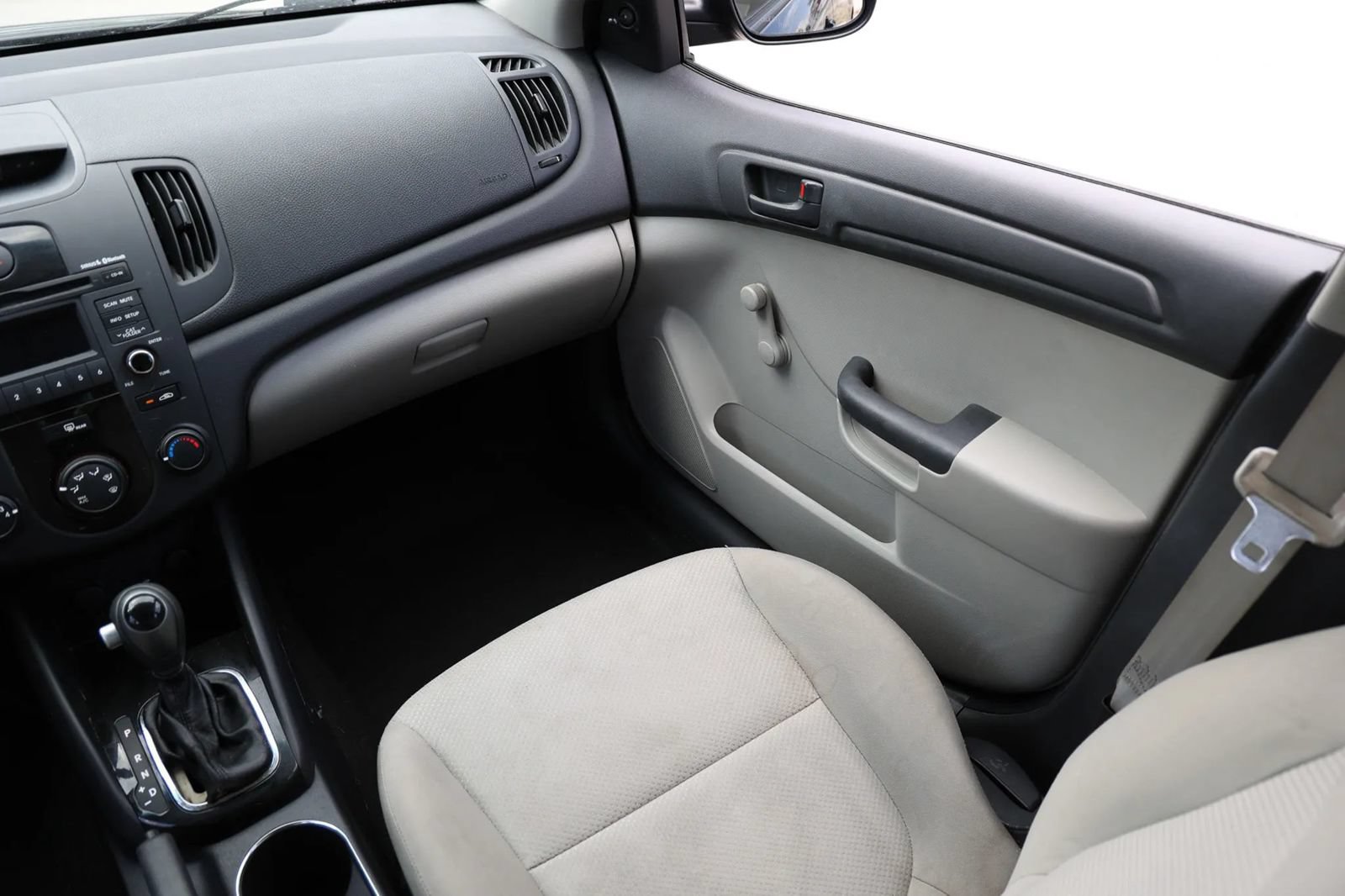 Used 2012 Kia Forte LX FWD image 14