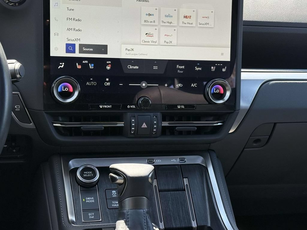 Used 2024 Lexus GX 550 AWD/4WD image 18