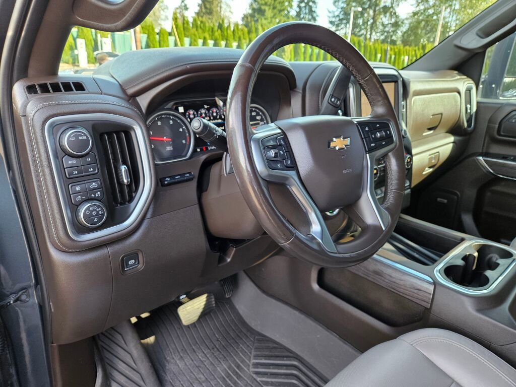 Used 2020 Chevrolet Silverado 3500 LTZ w/ LTZ Premium Package image 19