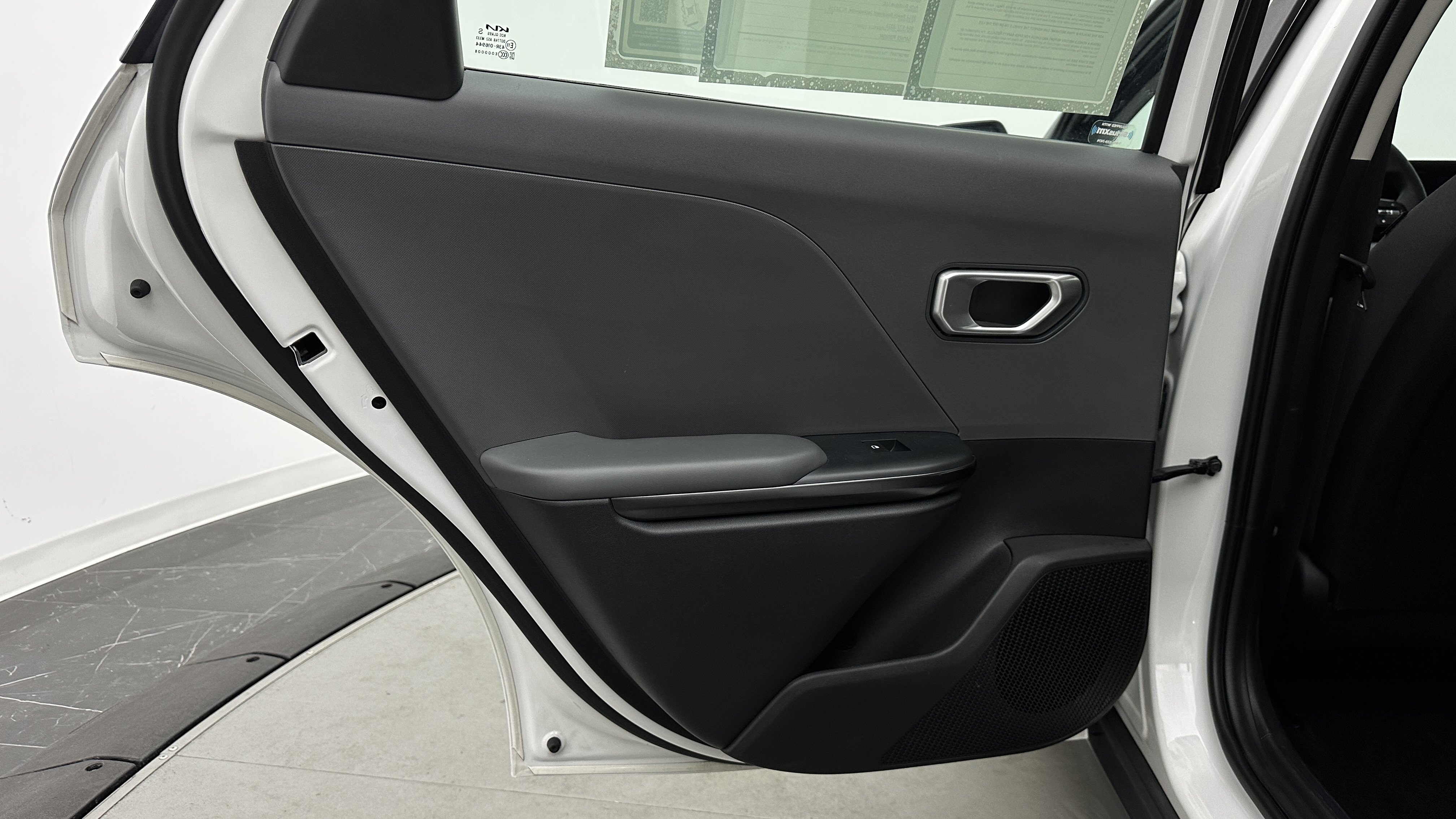 Used 2025 Kia K4 FWD image 24