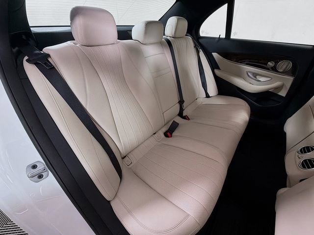 Used 2023 Mercedes-Benz E 350 4MATIC Sedan image 29
