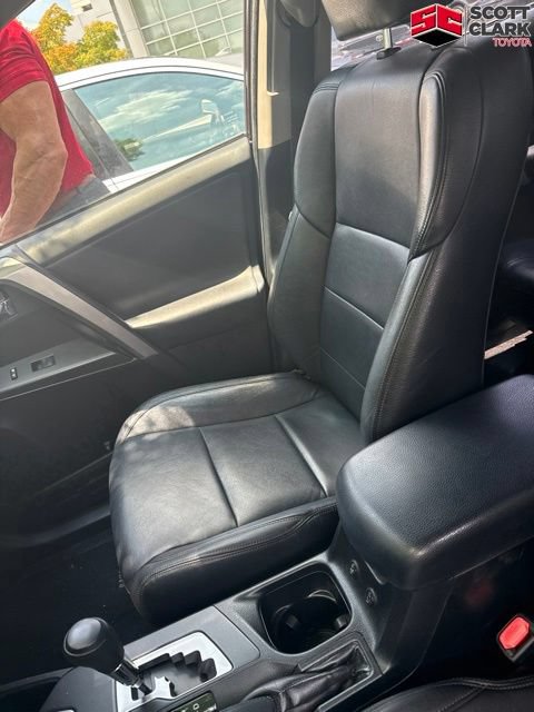 Used 2017 Toyota RAV4 XLE FWD image 20