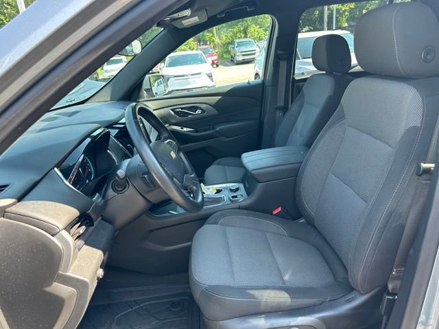 Used 2023 Chevrolet Traverse LT FWD image 12