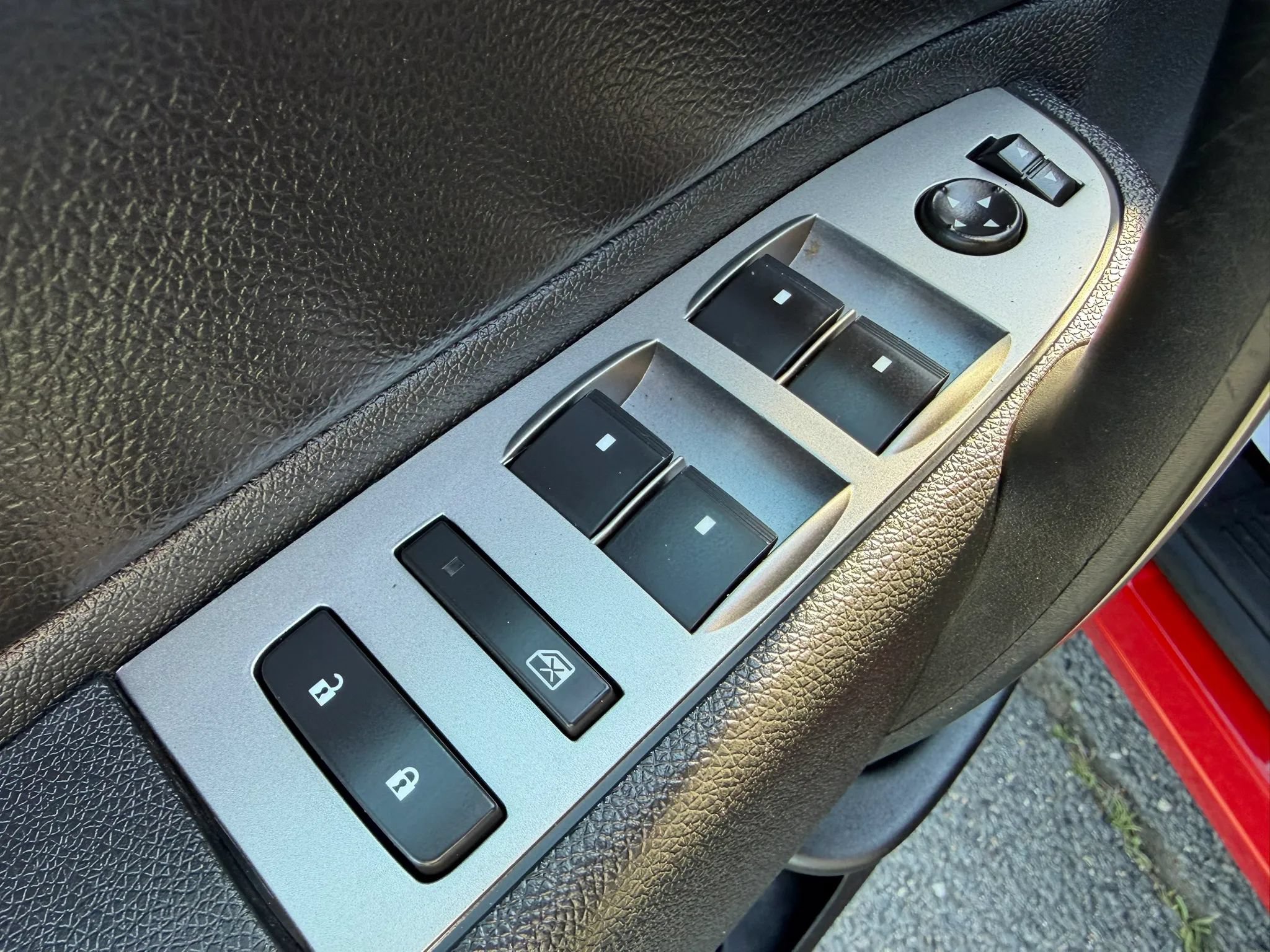Used 2013 Chevrolet Silverado 1500 LT AWD/4WD image 14