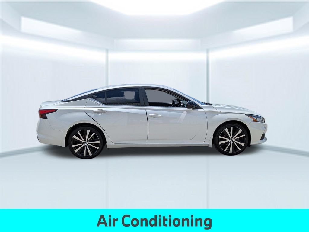 Used 2019 Nissan Altima 2.5 SR FWD image 8