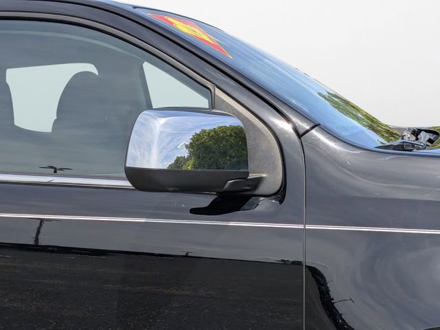 Used 2022 Chevrolet Colorado LT w/ Chrome Appearance Package RWD image 11