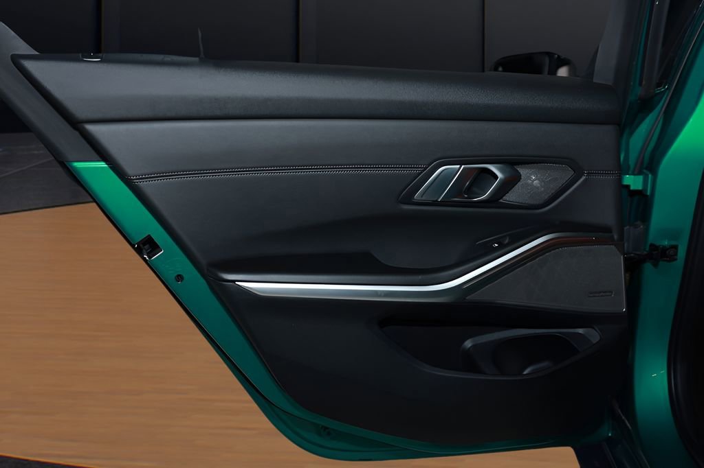 Used 2023 BMW M3 Competition image 25