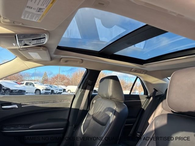 Used 2023 Chrysler 300 Touring L w/ Popular Equipment Group image 15