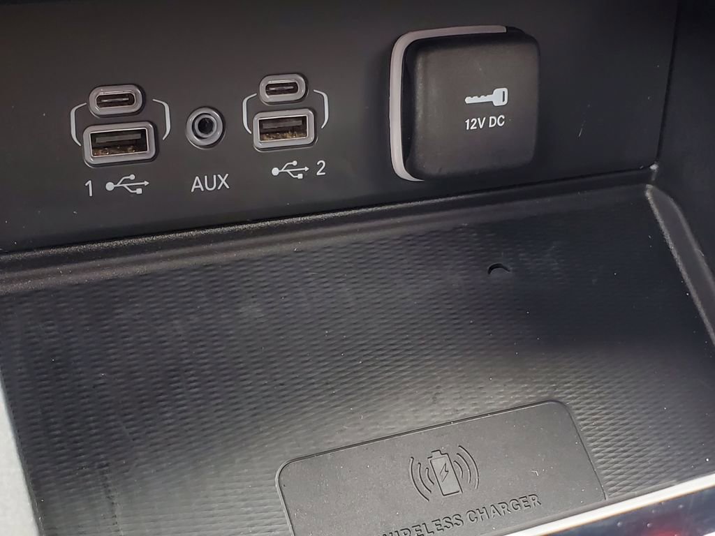 Used 2023 Jeep Grand Cherokee L Laredo image 26