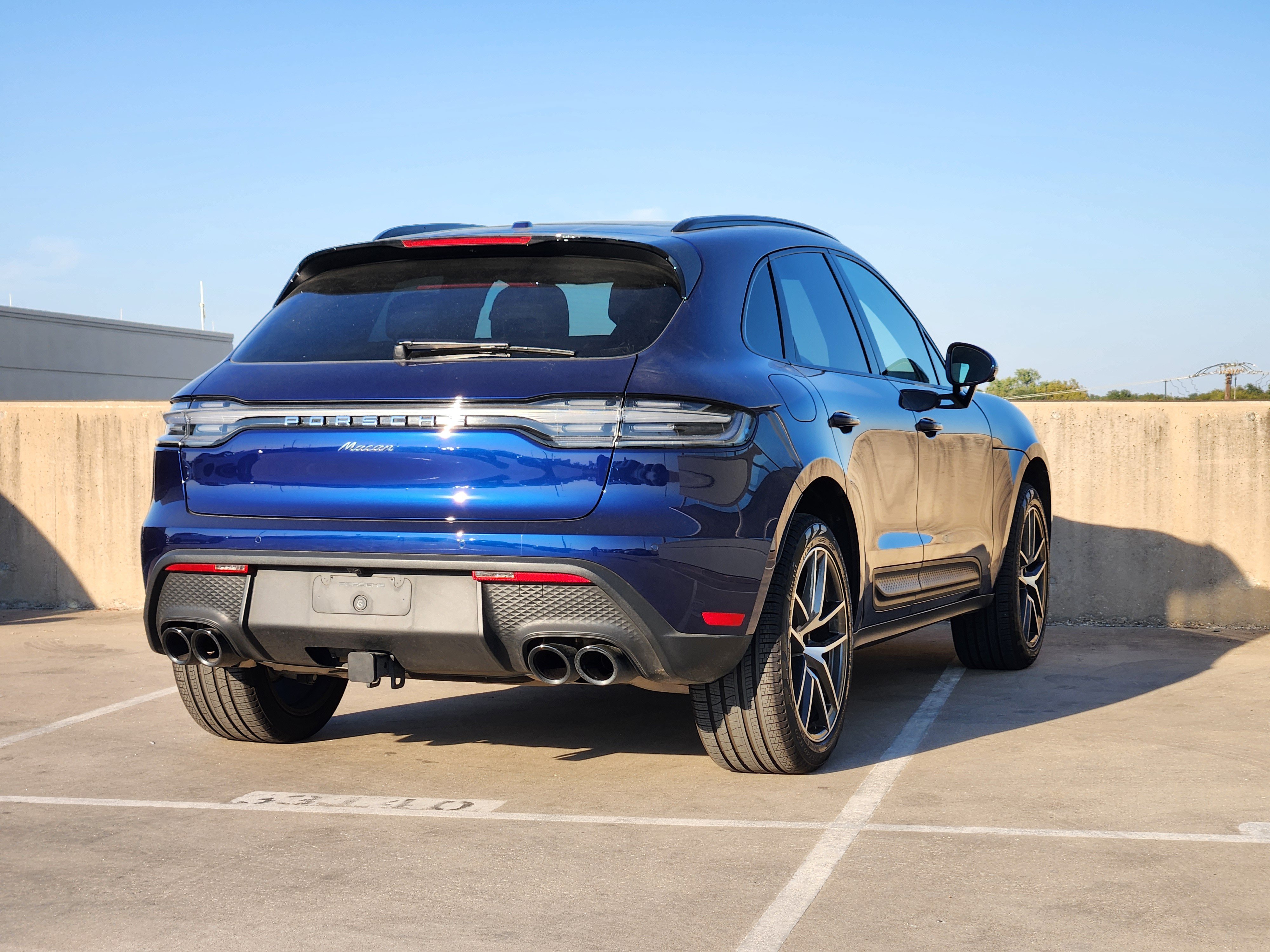 Certified 2026 Porsche Macan AWD/4WD image 8
