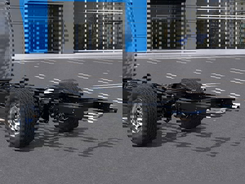 New 2026 Chevrolet Express 4500 RWD image 11