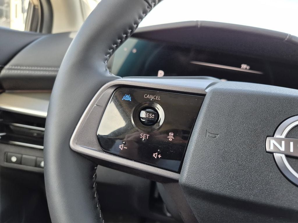 Used 2025 Nissan Murano SL AWD/4WD image 22