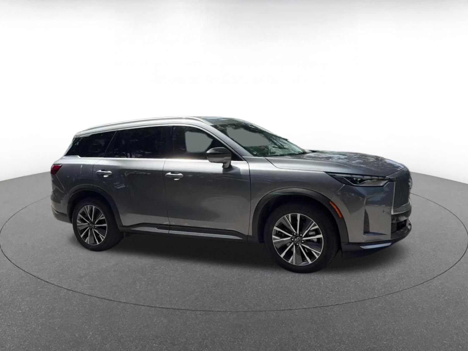 Used 2026 INFINITI QX60 Luxe FWD image 2