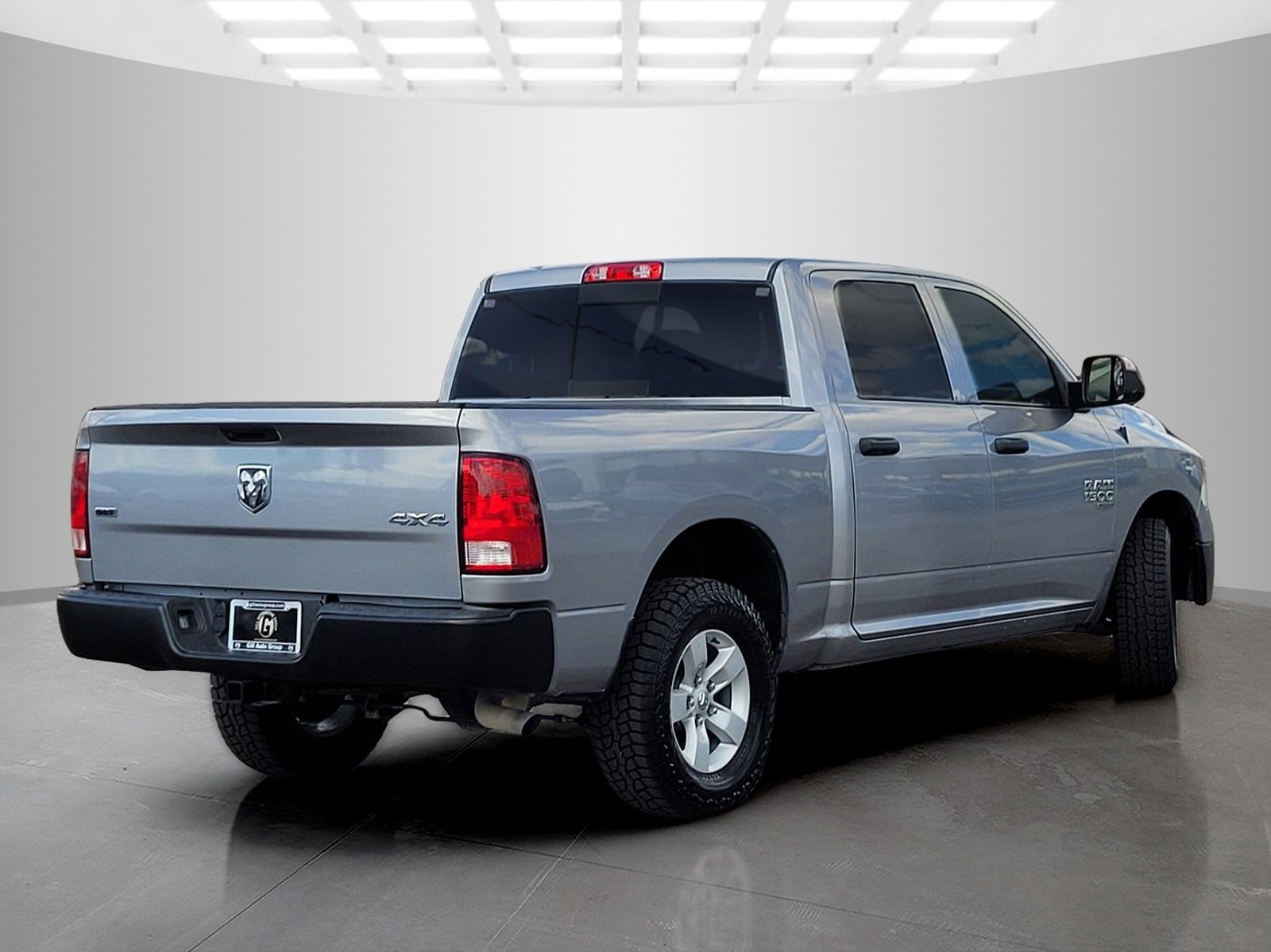 Used 2023 RAM 1500 Classic SLT w/ Trailer & Traction Group image 4