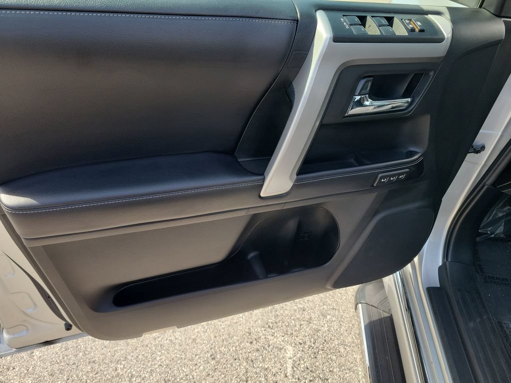 Used 2019 Toyota 4Runner Limited AWD/4WD image 20
