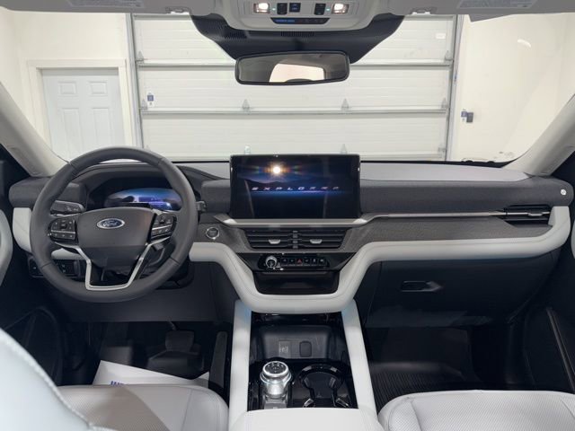 New 2026 Ford Explorer Platinum w/ LUX Leather Package image 9