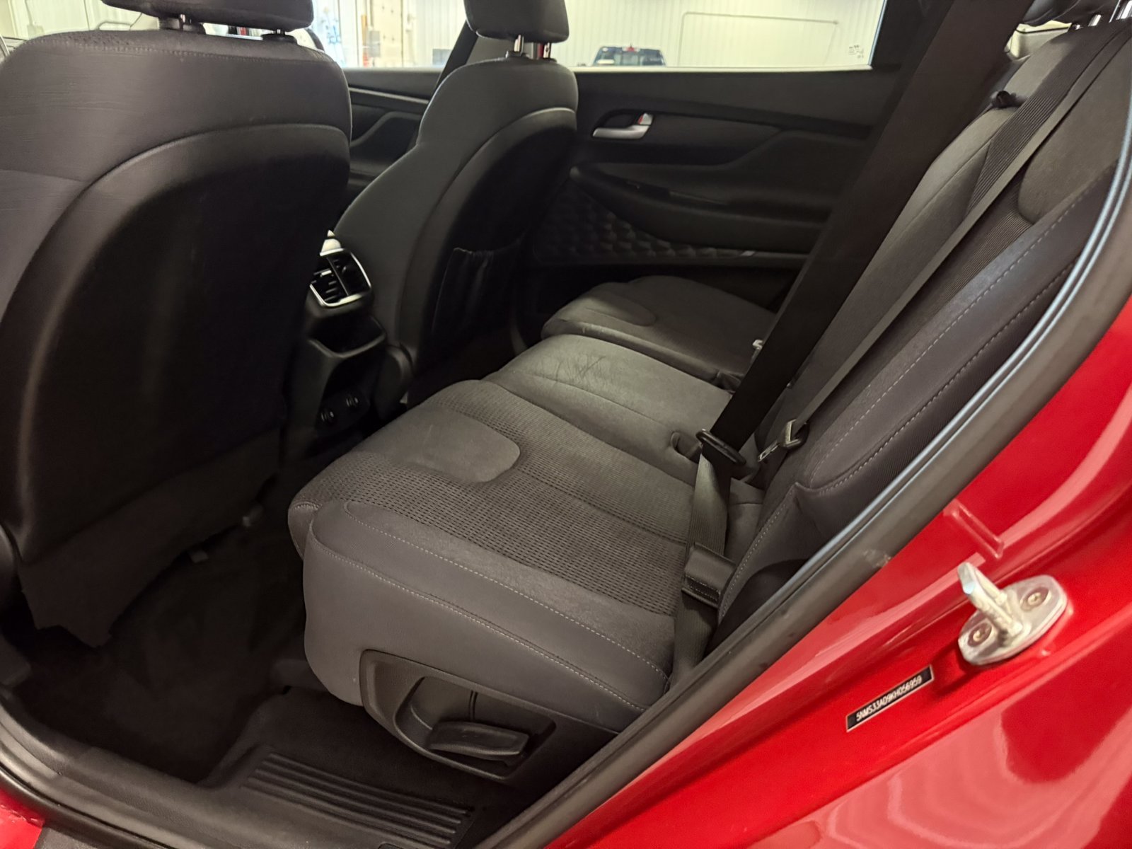 Used 2019 Hyundai Santa Fe SEL FWD image 25