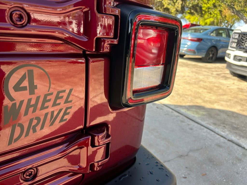 Used 2022 Jeep Wrangler Willys image 31