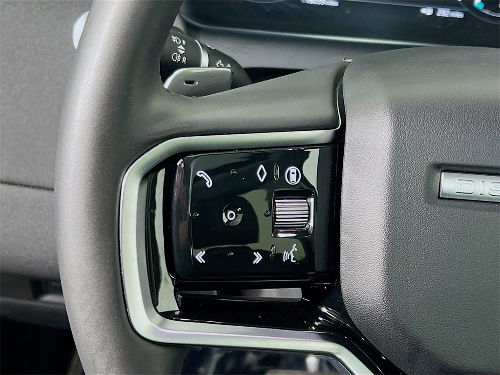 Used 2024 Land Rover Discovery Sport S image 10