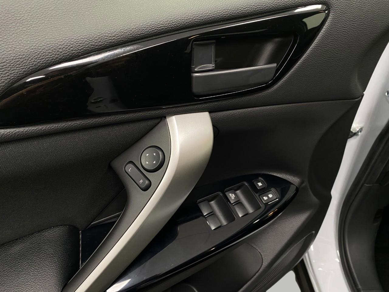 New 2026 Mitsubishi Eclipse Cross LE image 27