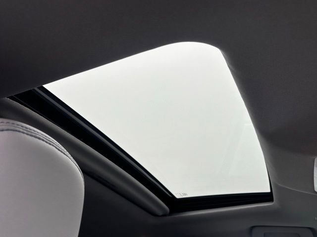 Used 2019 Toyota Highlander XLE image 16