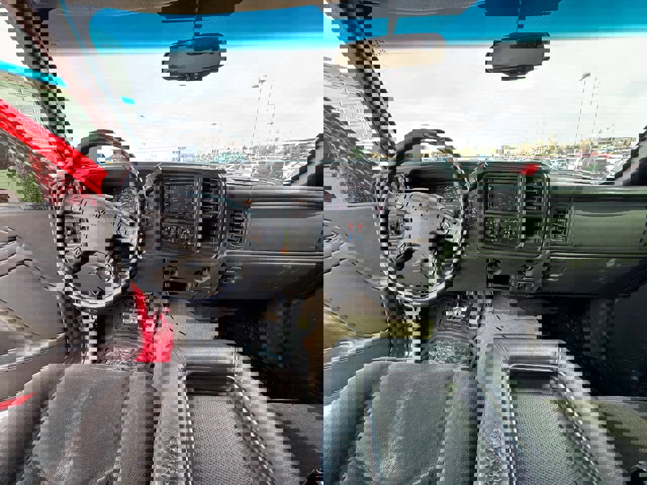 Used 2007 GMC Sierra 2500 SLE w/ Heavy-Duty Power Package image 14