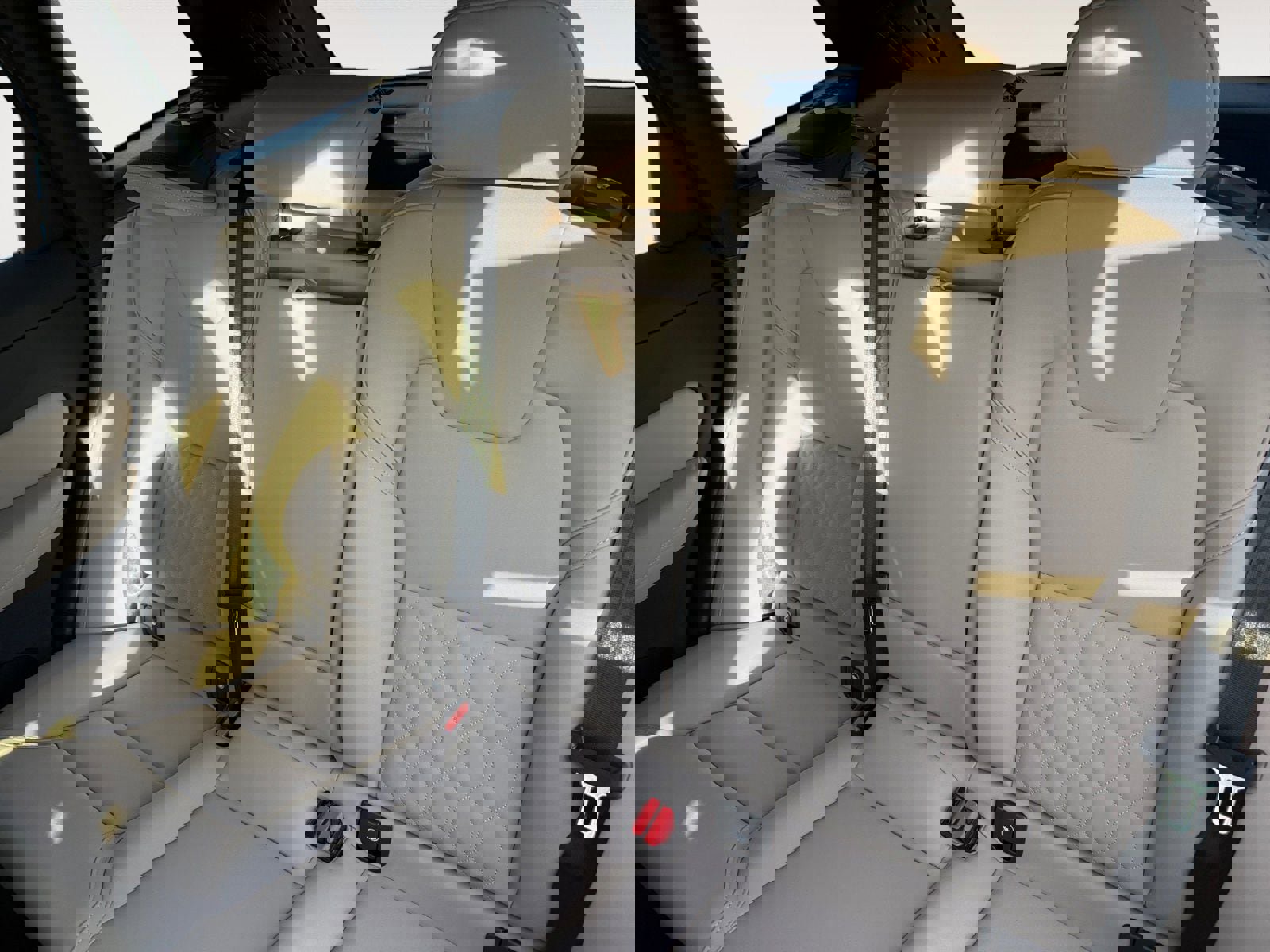 New 2026 Volvo XC60 B5 Plus w/ Protection Package Premier image 13