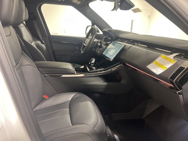 New 2025 Land Rover Range Rover Sport Dynamic SE image 25