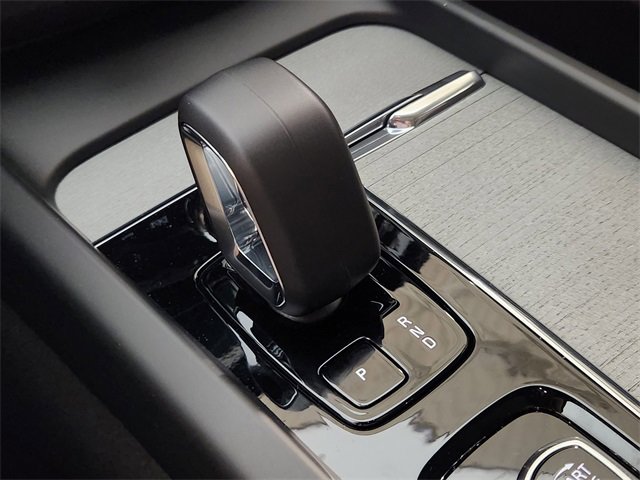 New 2025 Volvo XC60 B5 Plus w/ Climate Package image 20