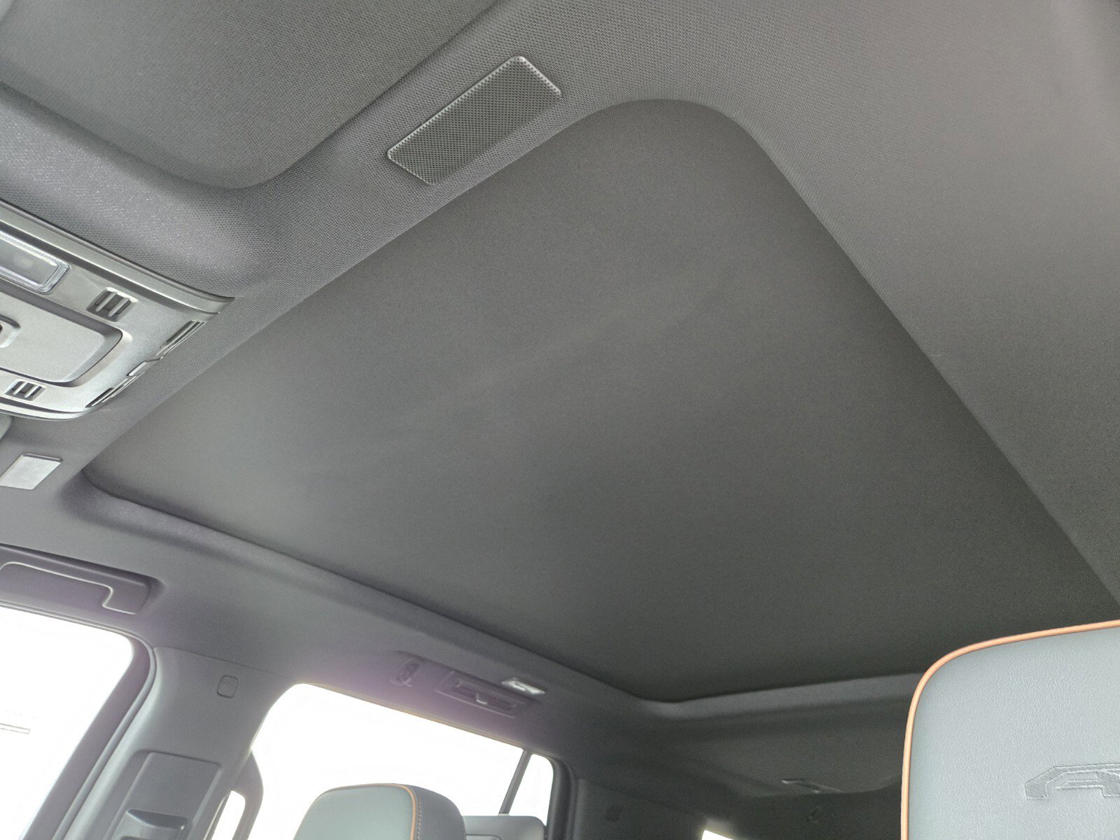 New 2025 GMC Yukon AT4 w/ AT4 Premium Plus Package image 7