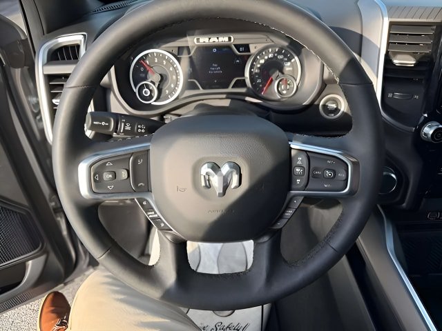 Used 2025 RAM 1500 Big Horn AWD/4WD image 17