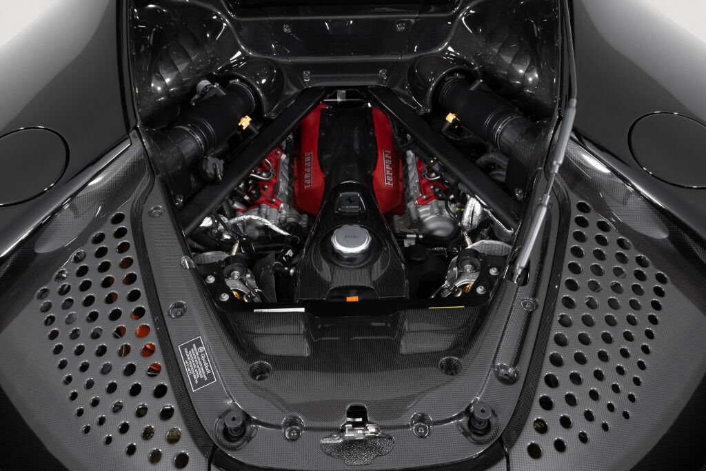 Used 2023 Ferrari SF90 Stradale AWD/4WD image 21